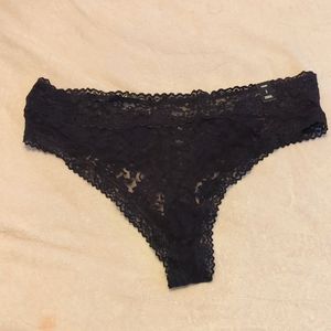 ✨5 for $25✨Torrid Curve Lace Thong - NWT Size 3